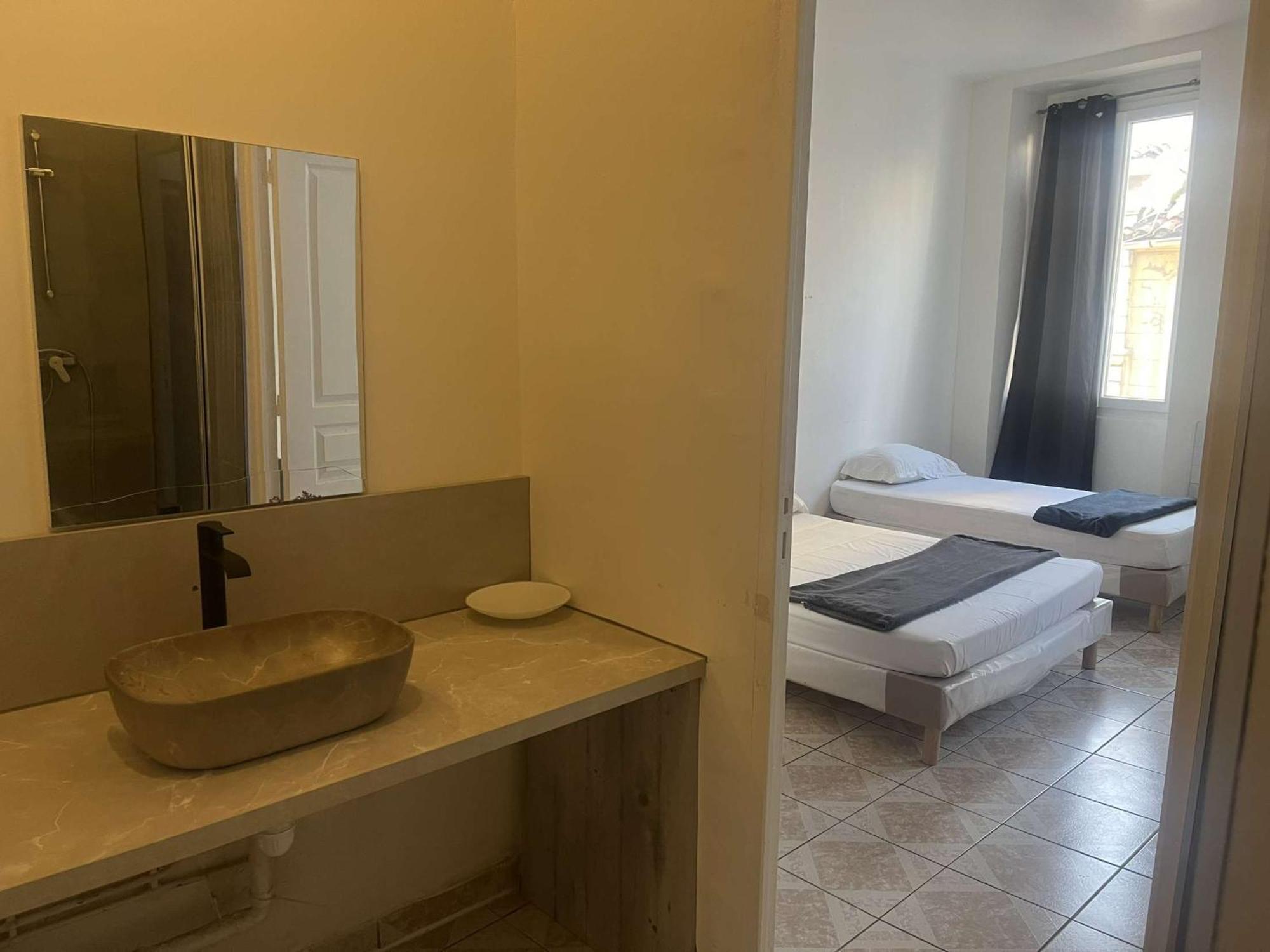 Hotel Du Centre Marselha Quarto foto